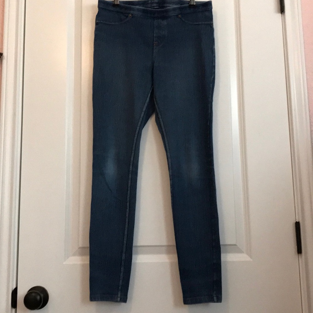 Jeans/ jeggings